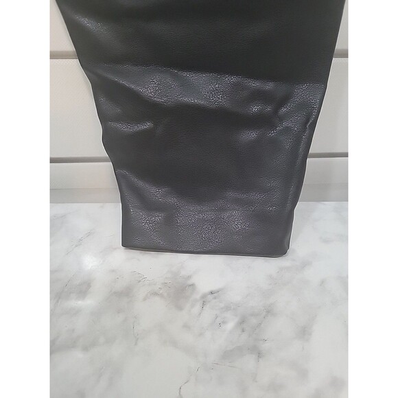 Banana Republic Womens Size 14 Vegan Black Leather Legging Pants Elastic Waist - Picture 3 of 8